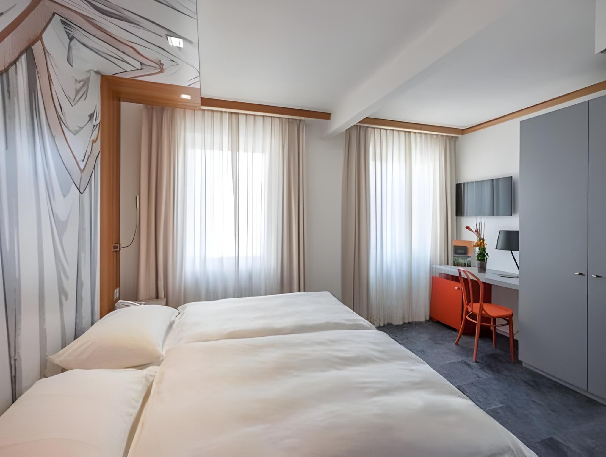 Twin Room with Lake View