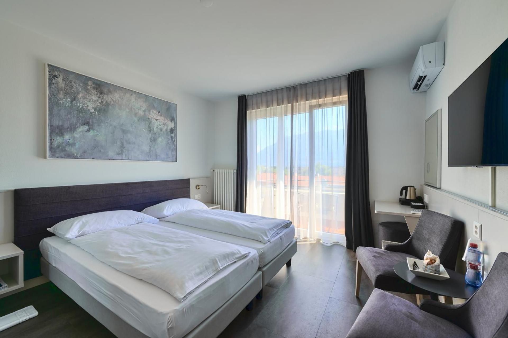 Hotel Luna Garni Standard Double Room with Balcony 2