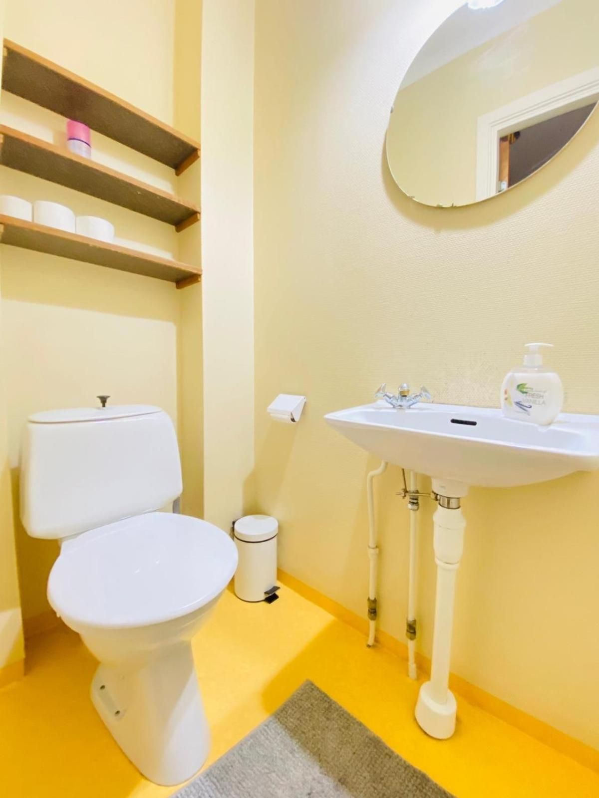 Noah Longstay Nygatan 36 Three-Bedroom Standard Apartment 2