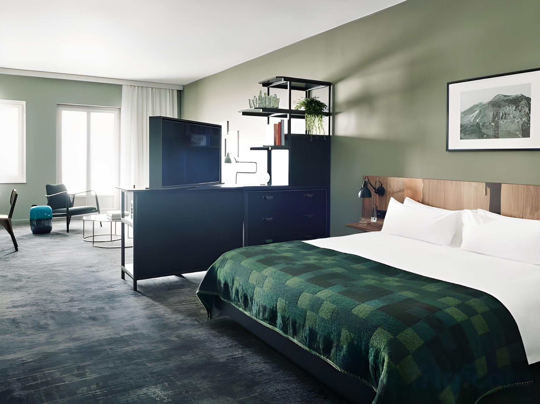Village View Junior Suite