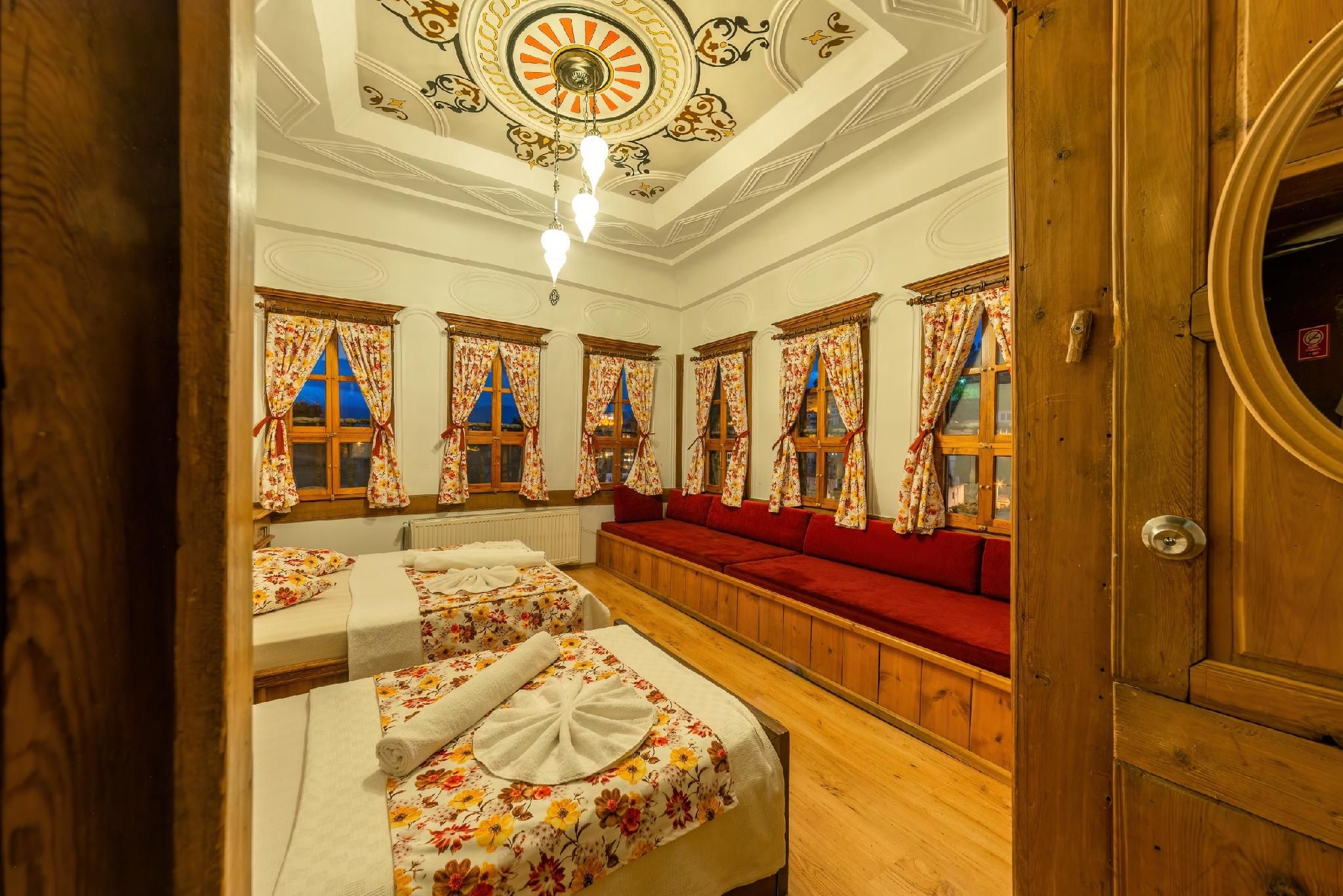 Cesmeli Konak Garden Family Room 2