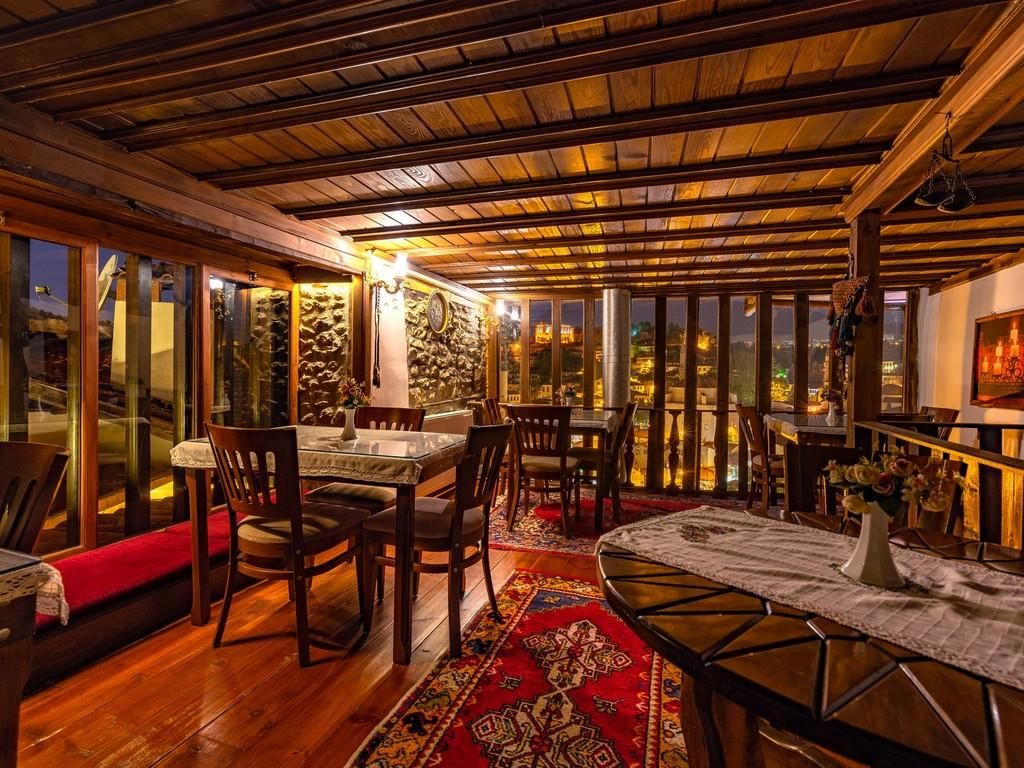 80e1662a6ec4e48d3914387e4cf6d267