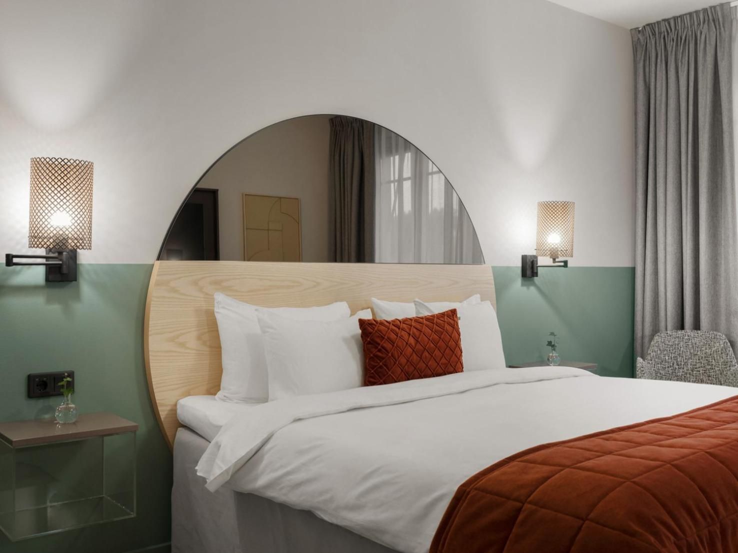 Spacious Collection – Stay & Dinner x Vana Spa