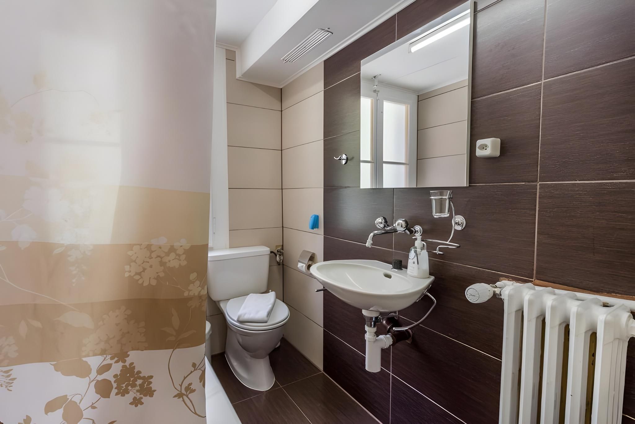 Family Apartment with Private Balcony