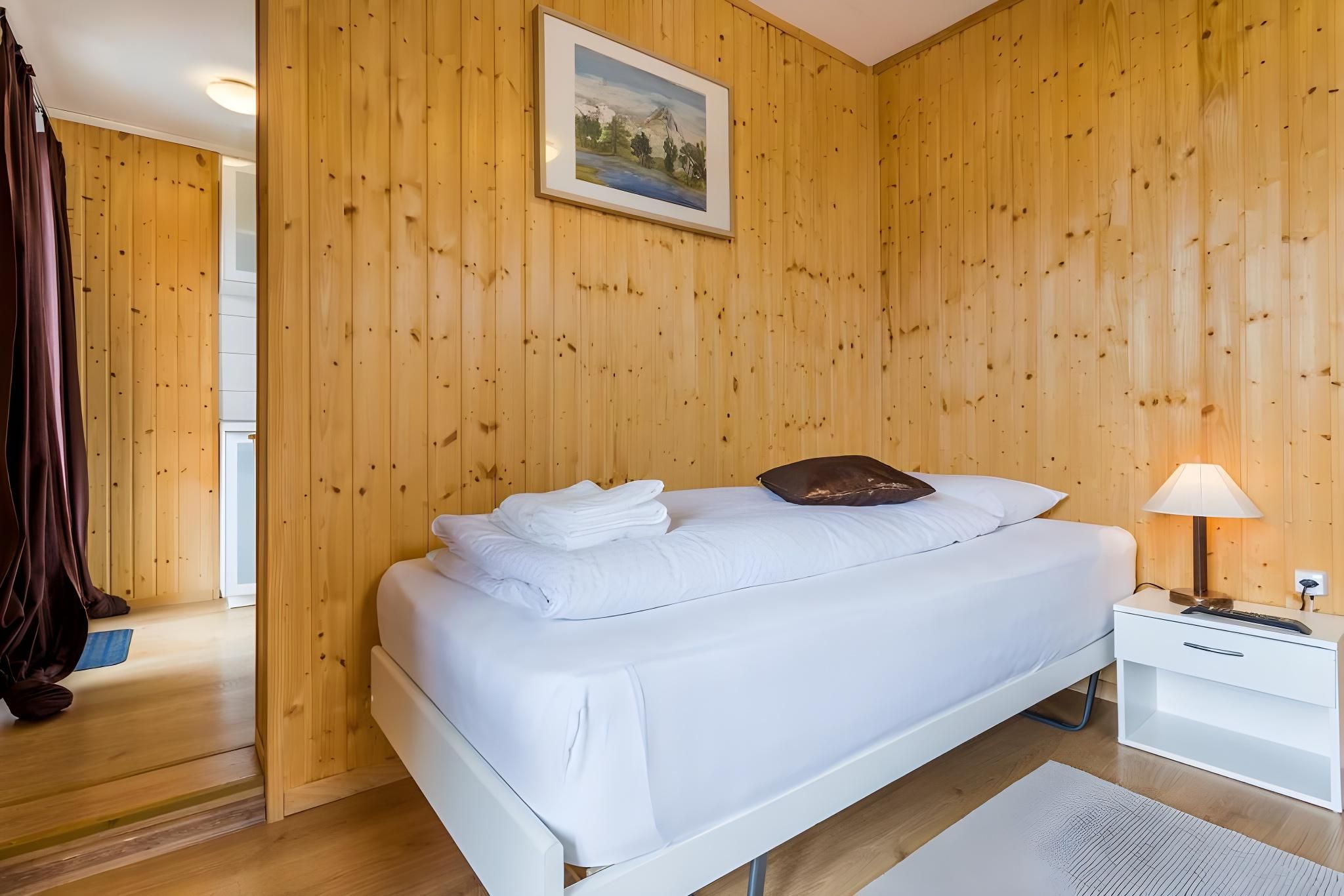 Twin Room with Balcony and Private Bathroom