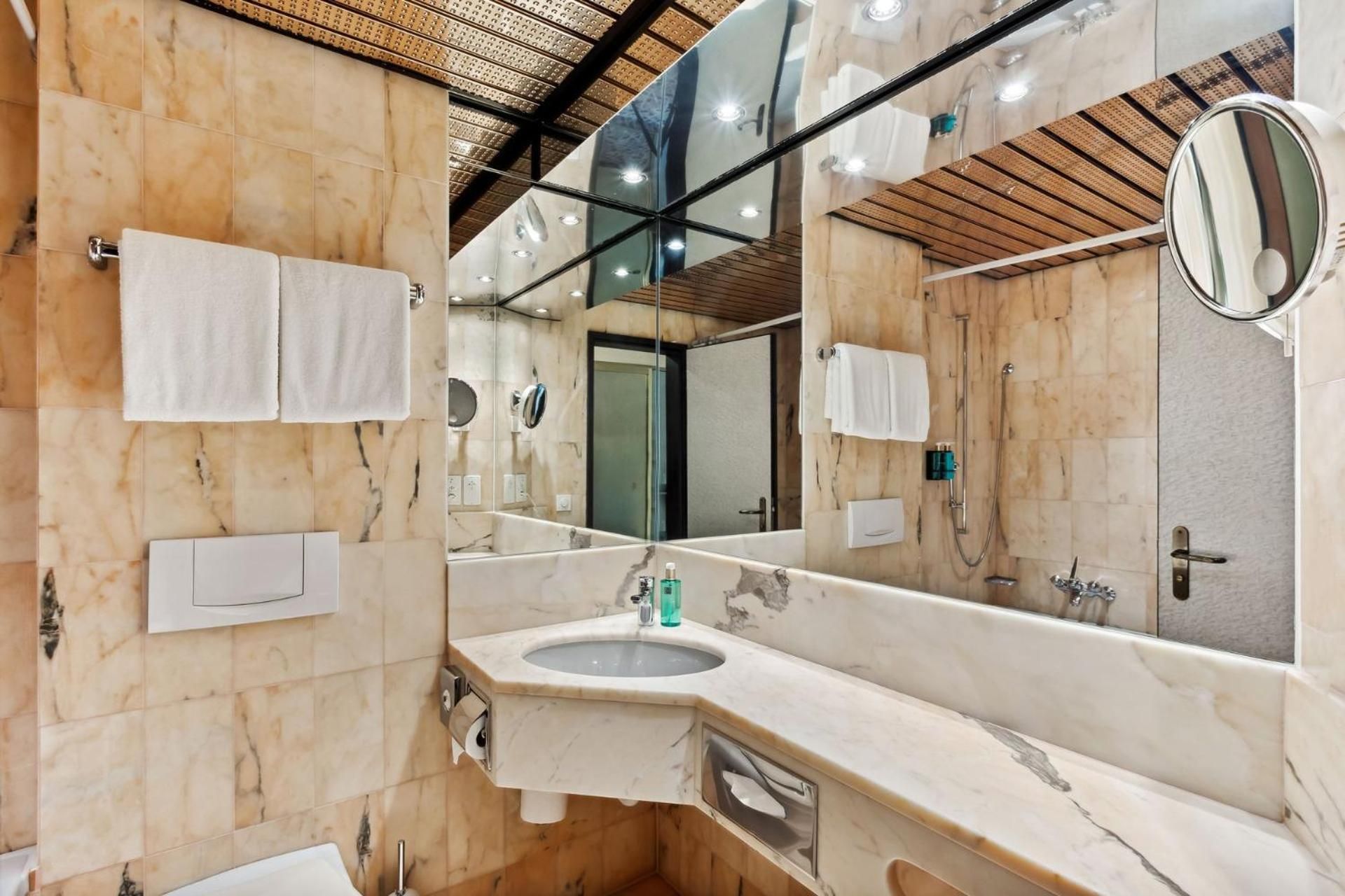 Single Room with Bath