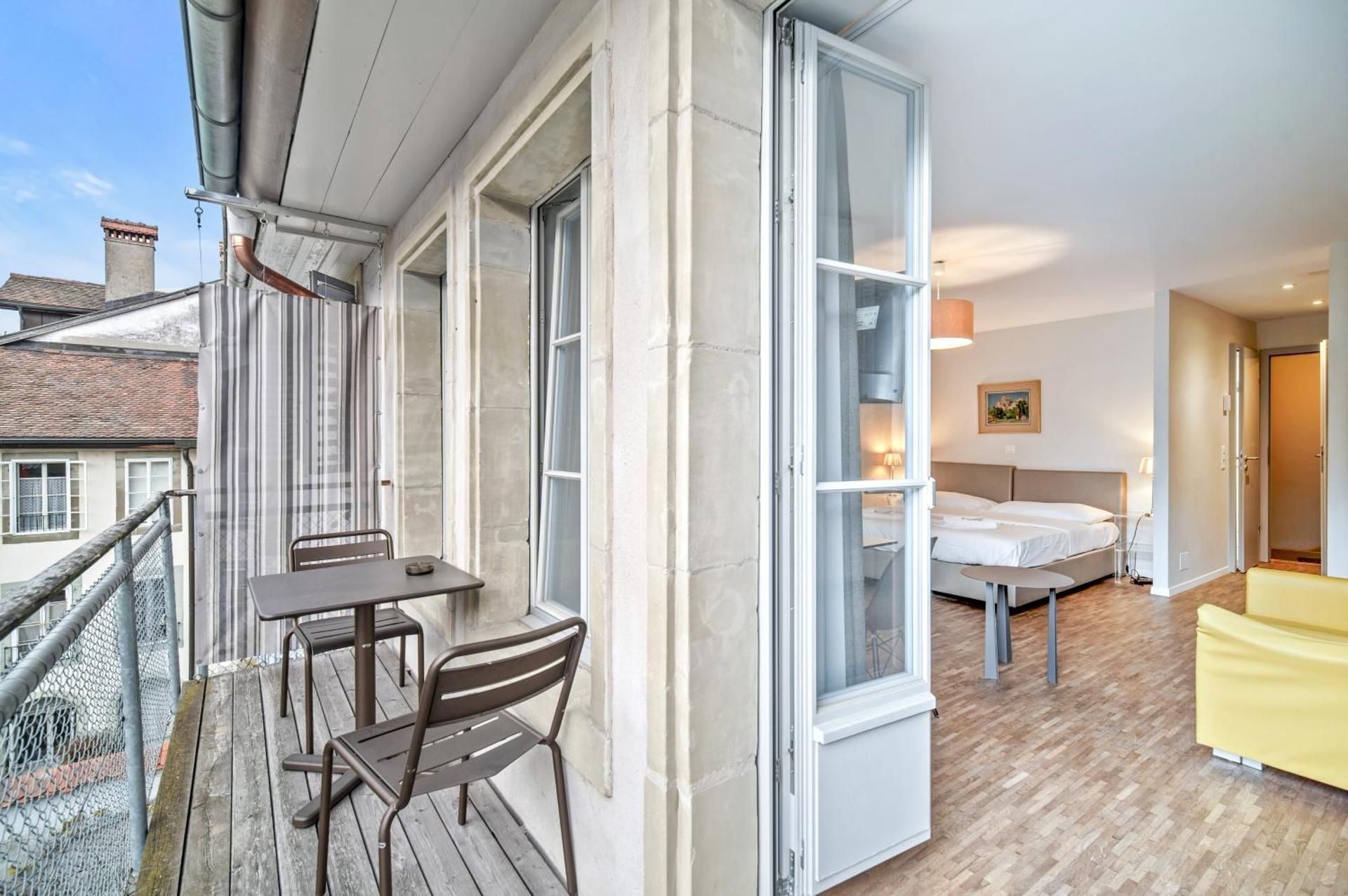 One-Bedroom Family Suite with Kitchenette