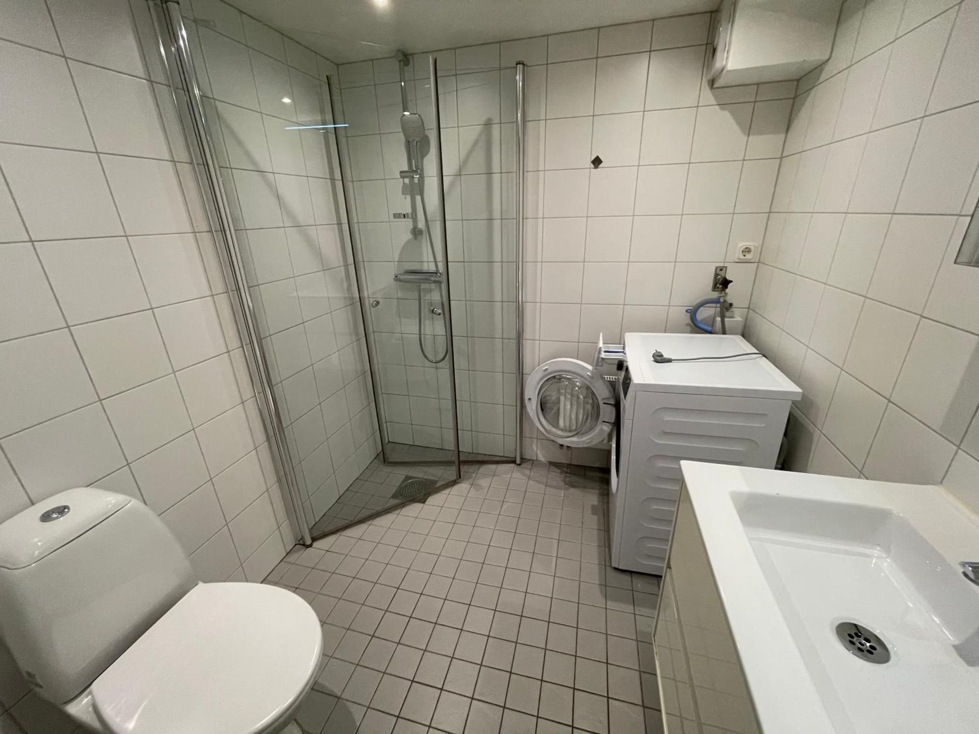 One-Bedroom Basement Apartment 