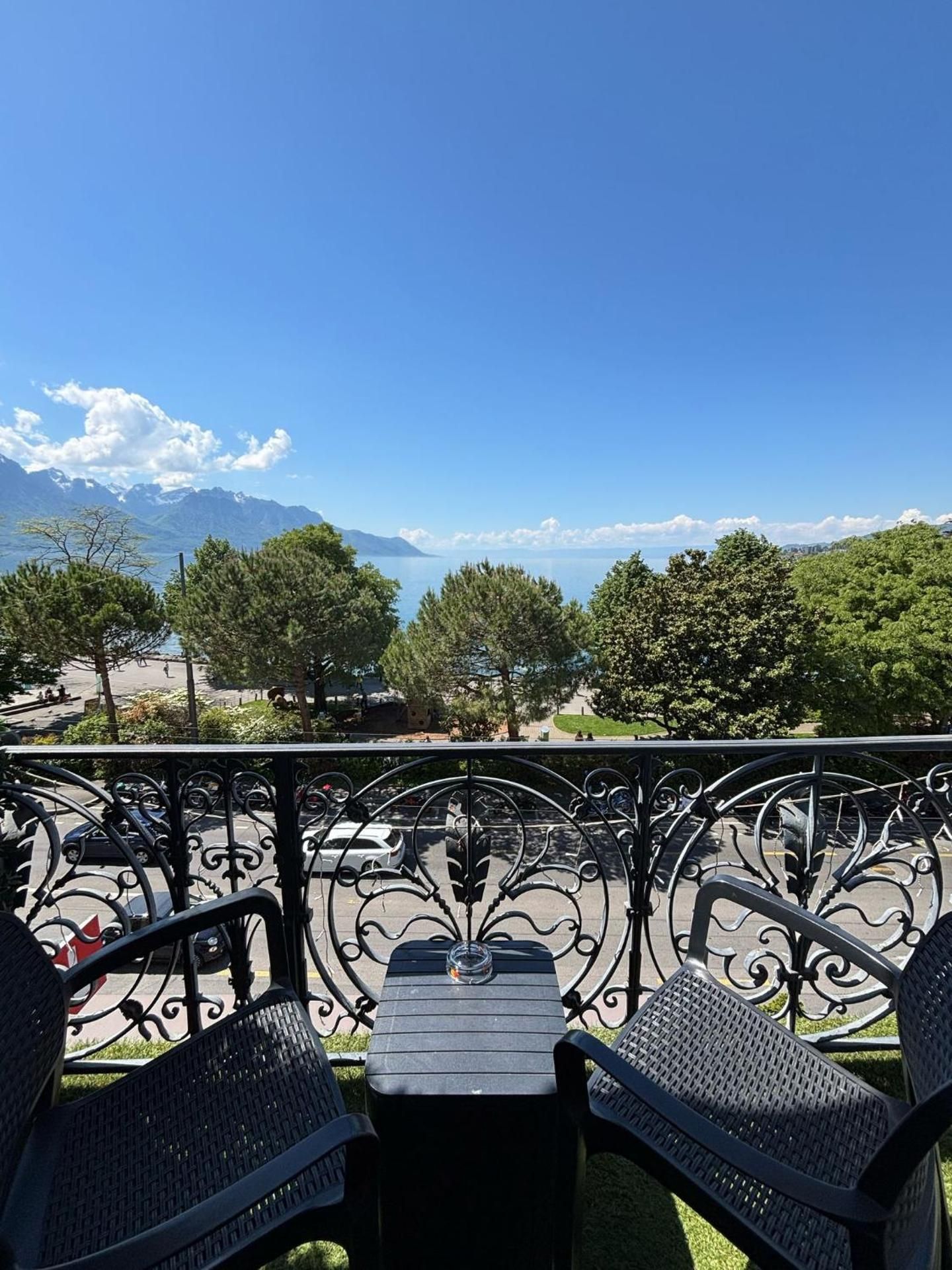 Hotel Parc & Lac Economy Double Room with Lake View 2