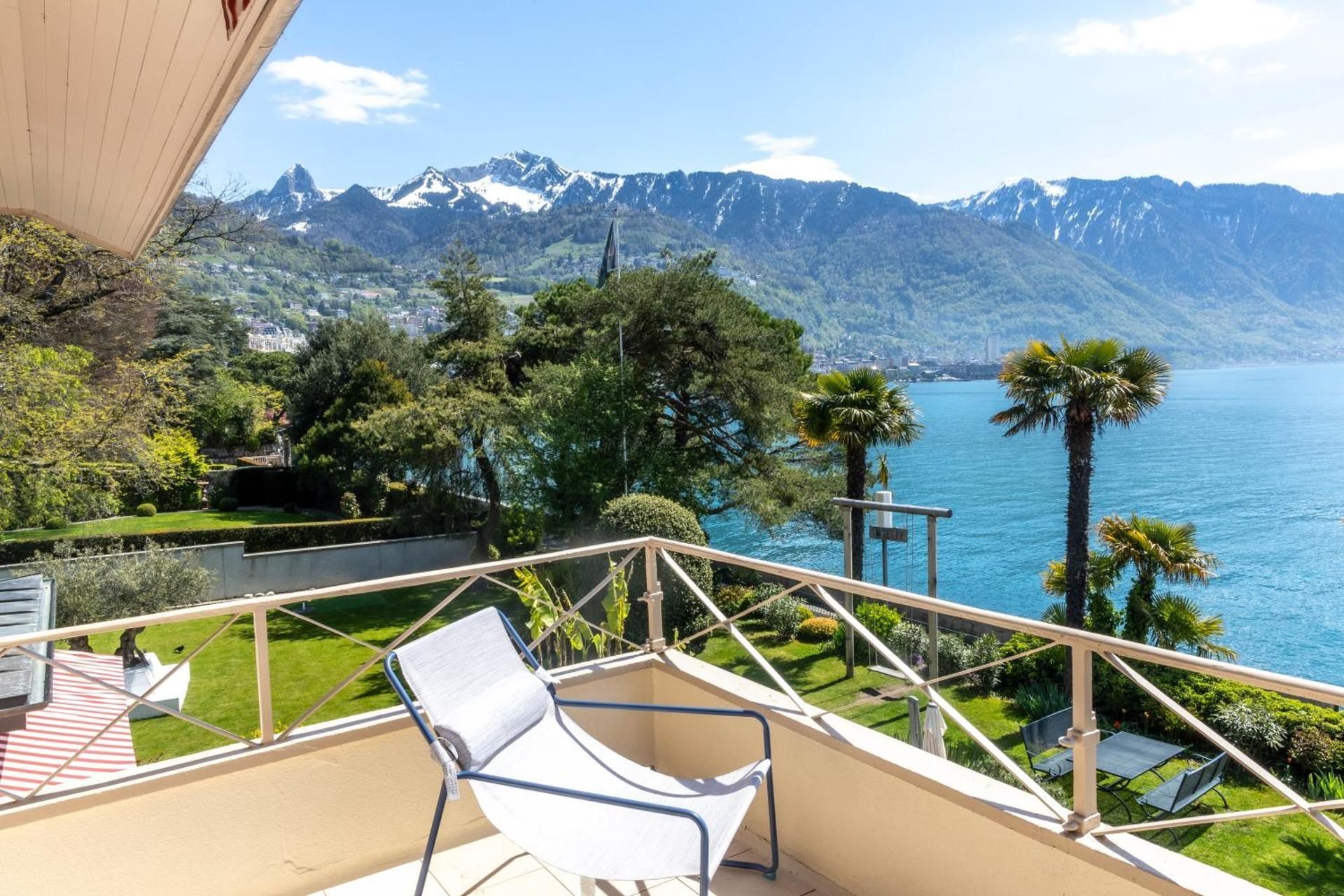 Panoramic Junior Suite, Terrasse and Lake view