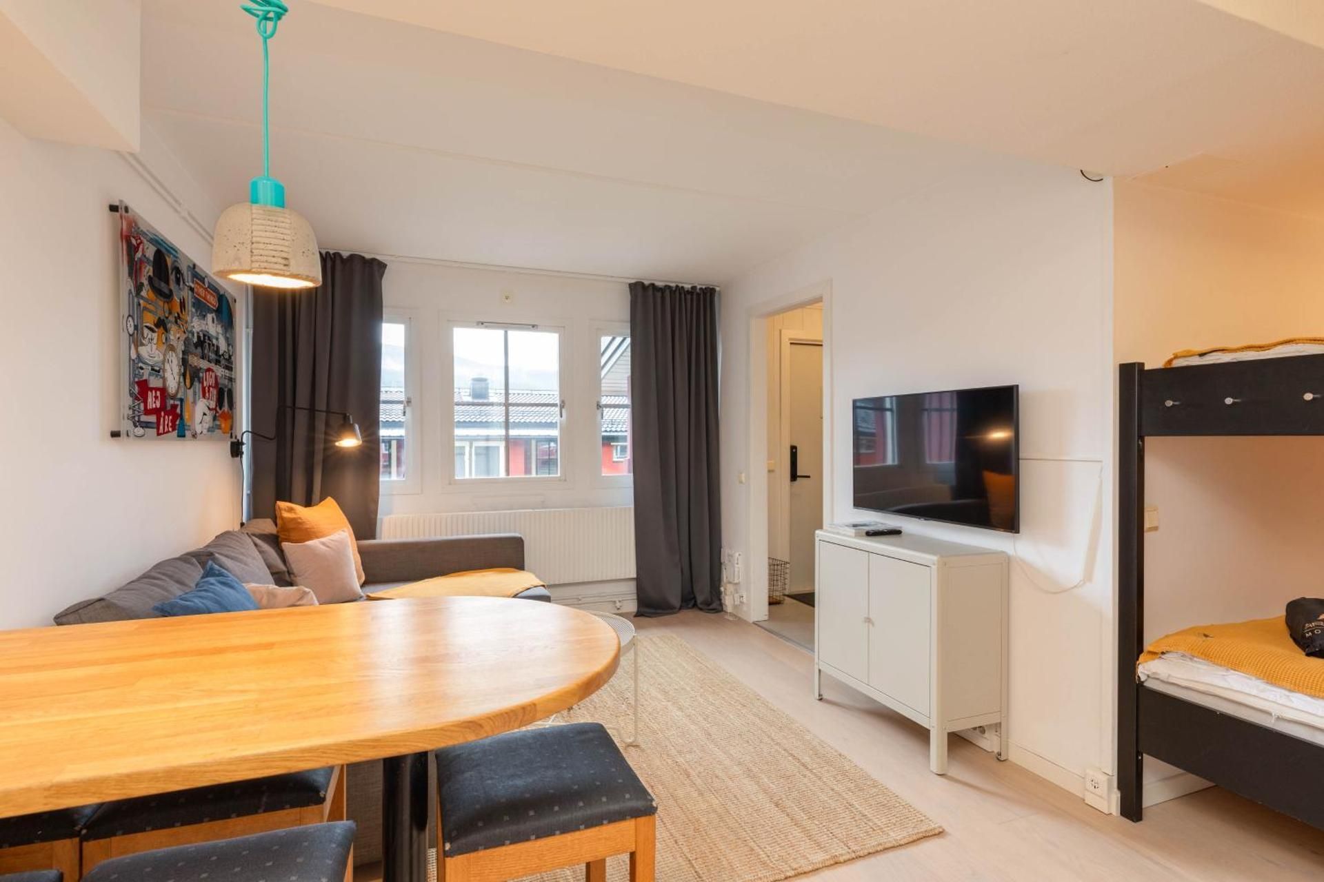Studio Apartment