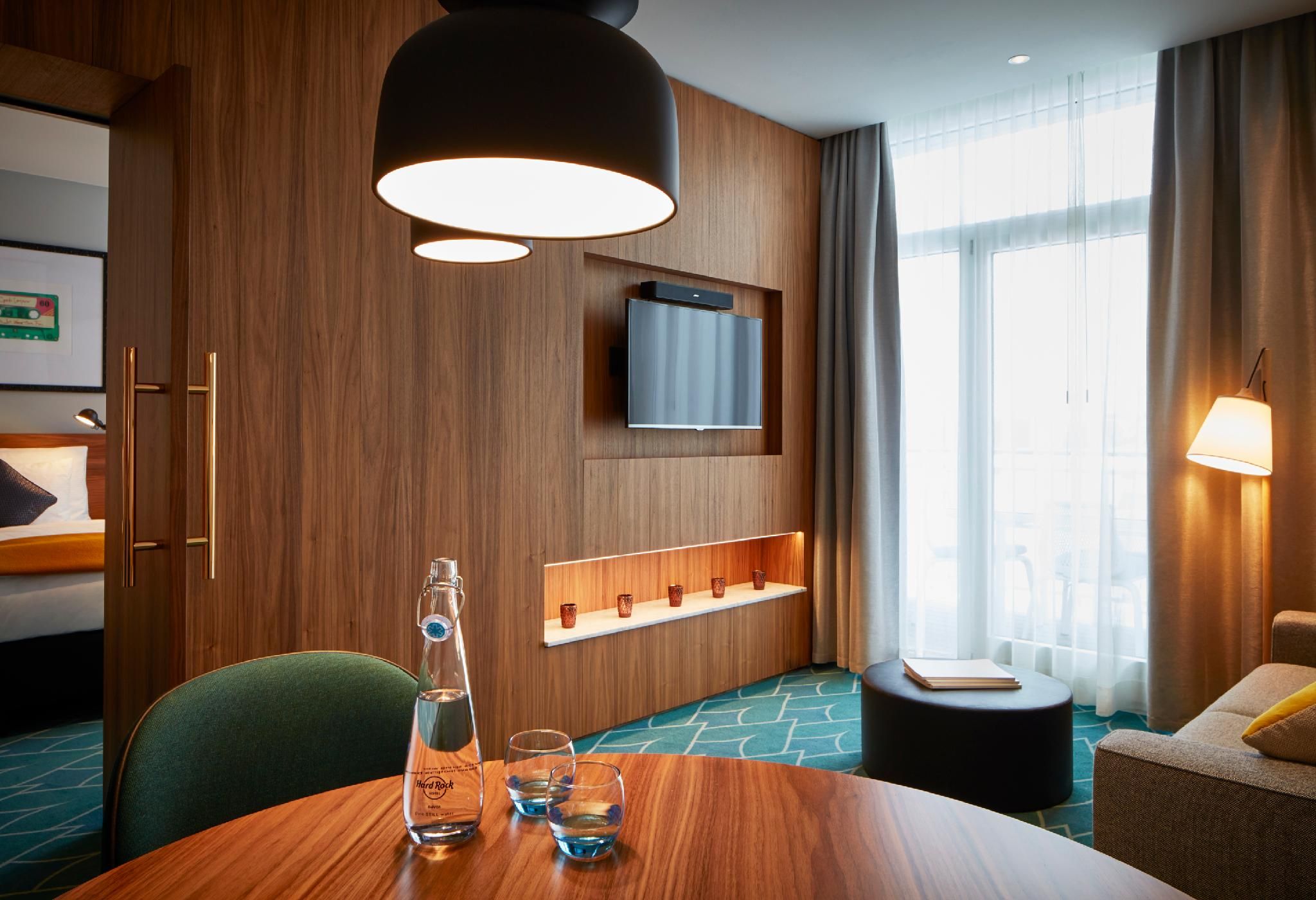 Rock Suite King Silver