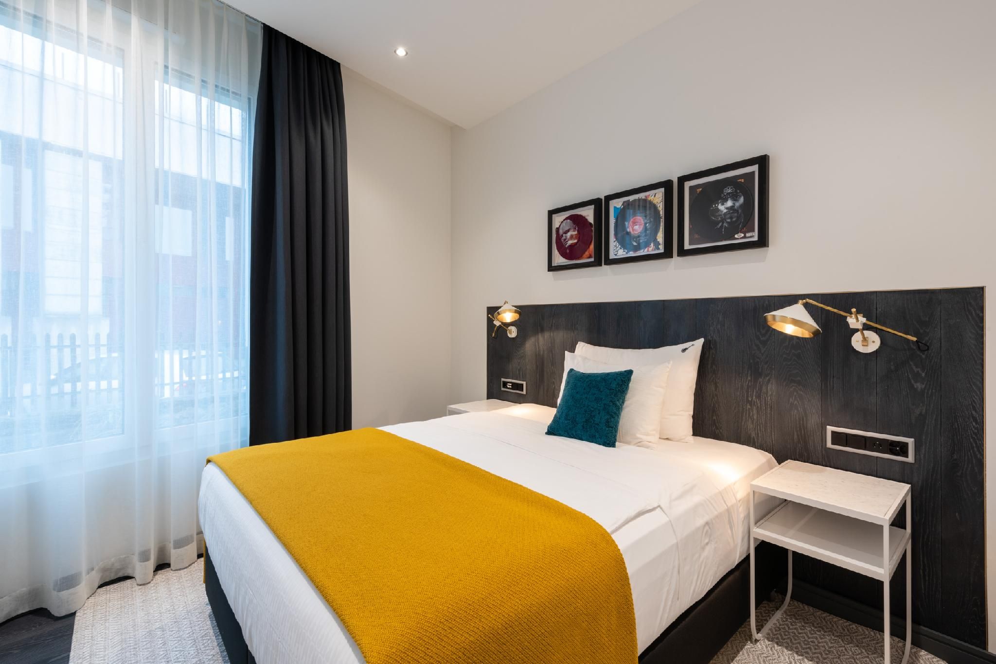 Hard Rock Hotel Davos Studio Suite King Gold