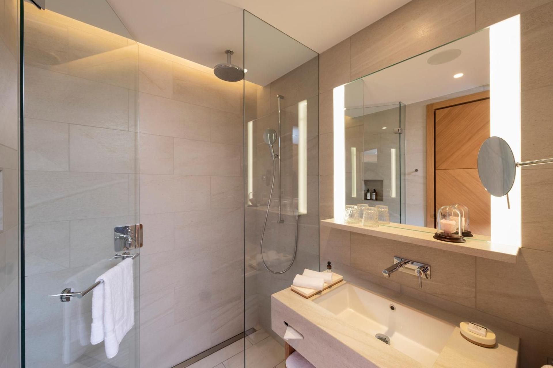 Deluxe Executive Twin Room