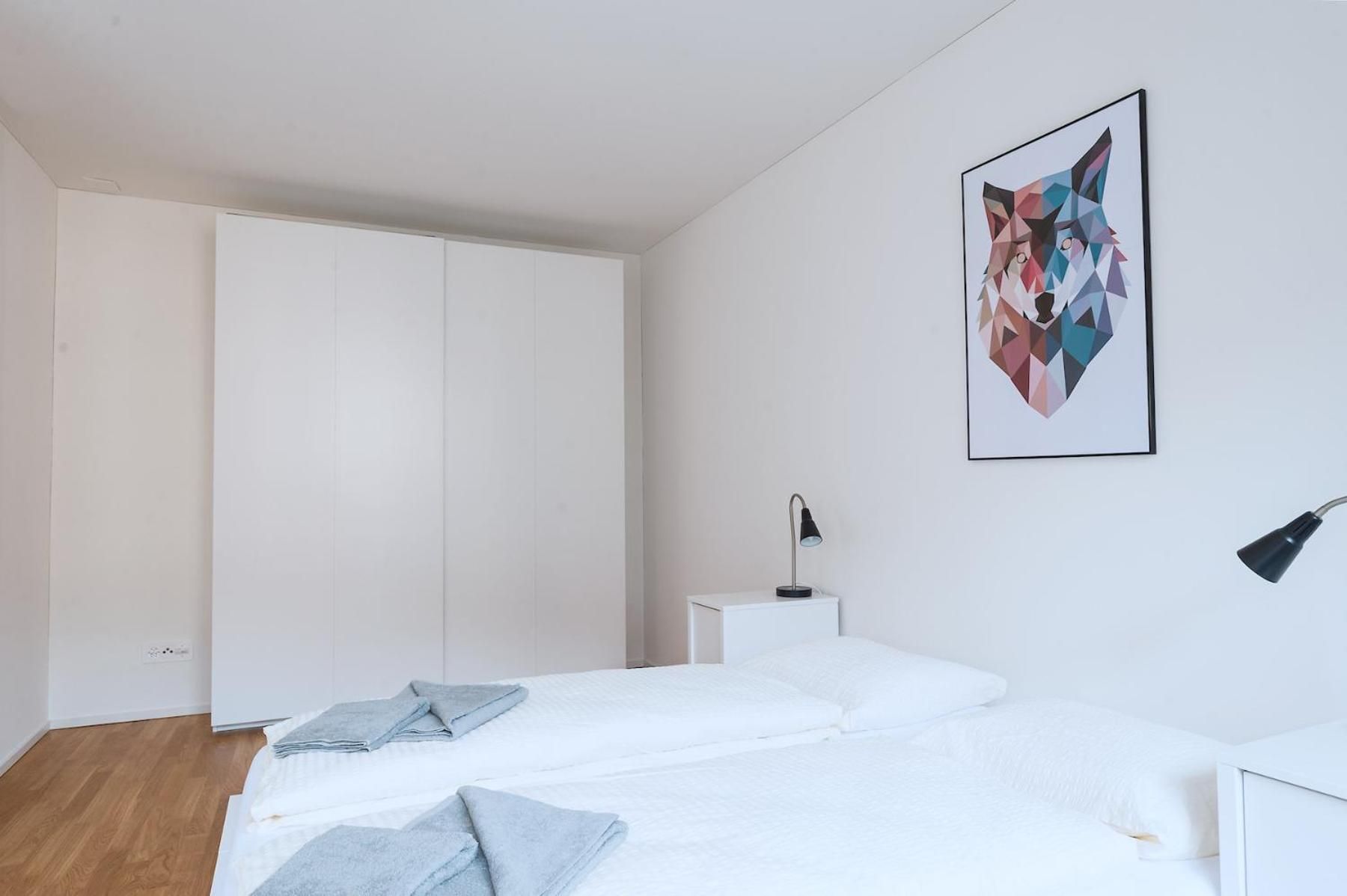 Apartment with balcony V
