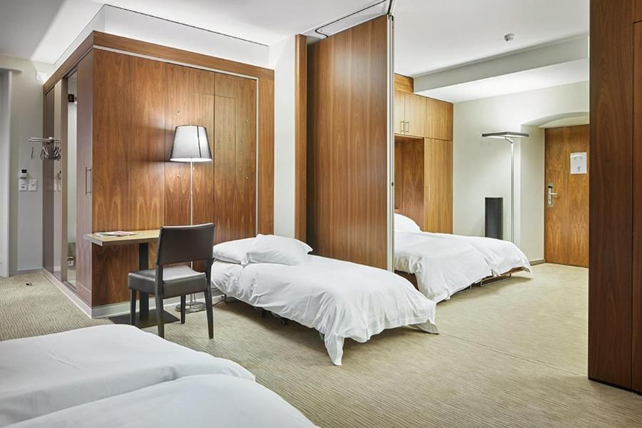 Family Room with 2 Bedrooms