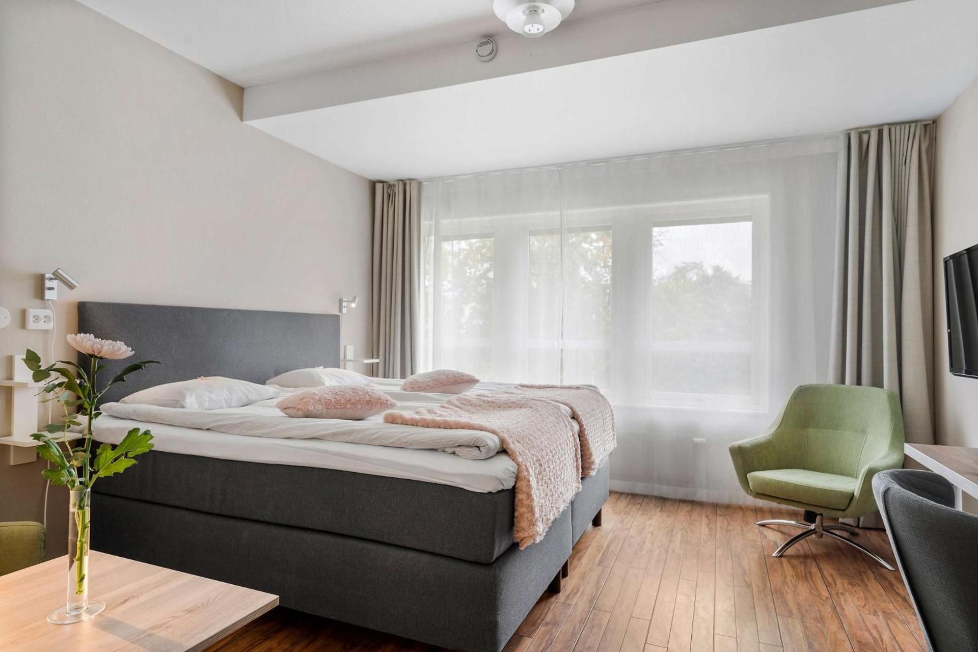 Standard King Room