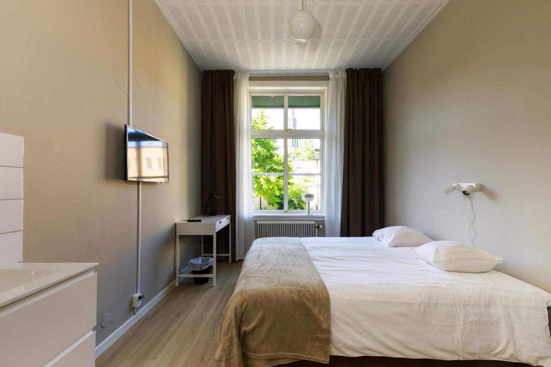 Twin Room with Shared Bathroom