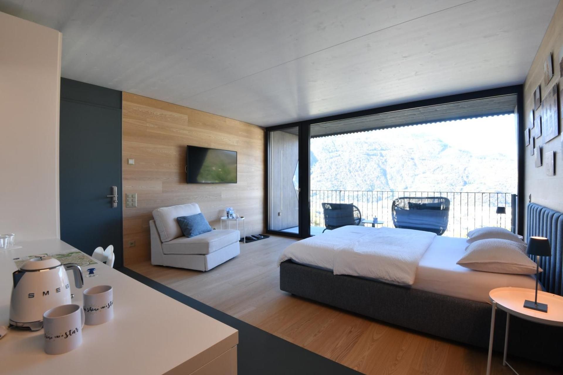 Deluxe Double Room with Extra Bed