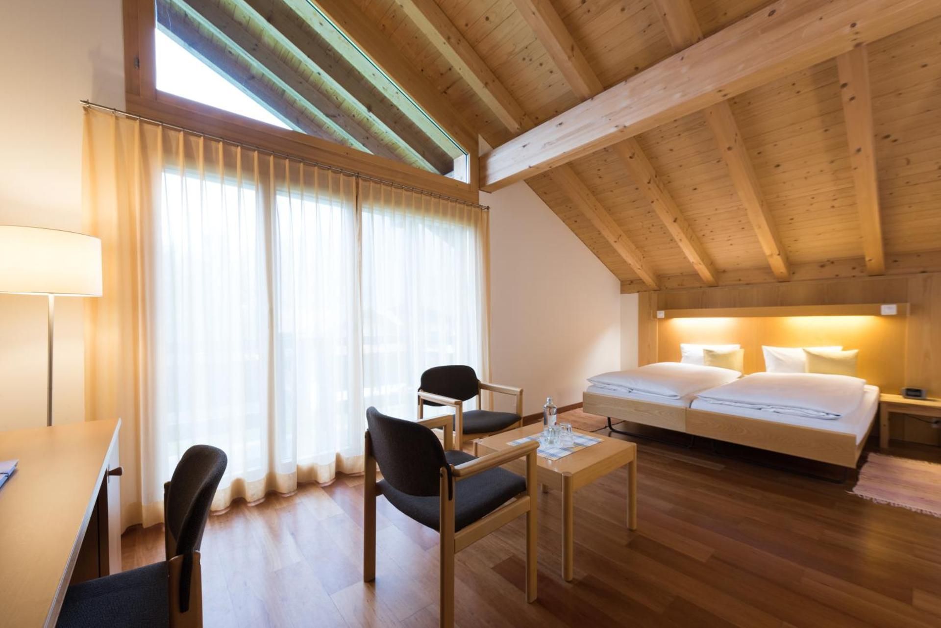 Twin Room with Mountain View