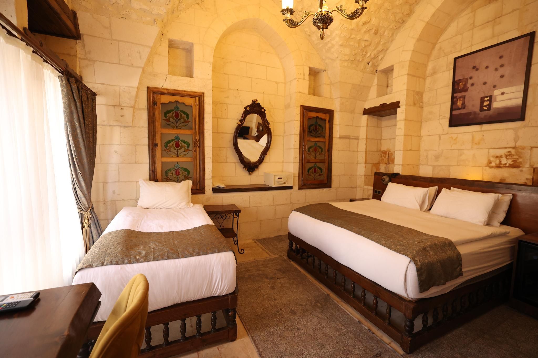 TESSERA HOTEL Family