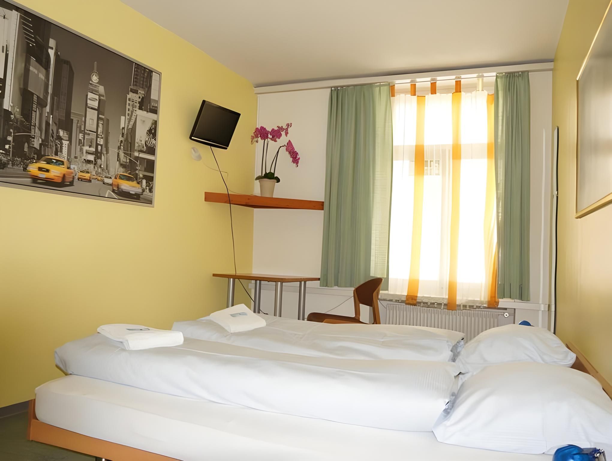 Double Room with Shared Bathroom