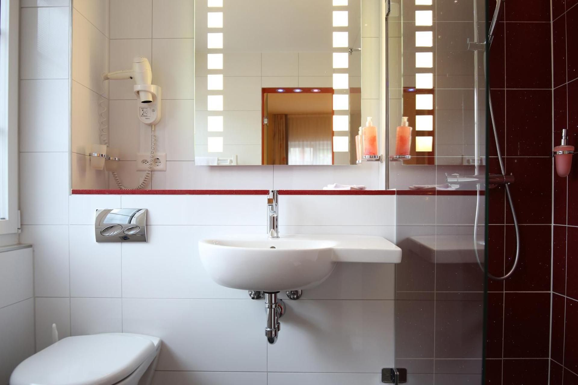 Ambiente Hotel Freieck Budget Double or Twin Room 3