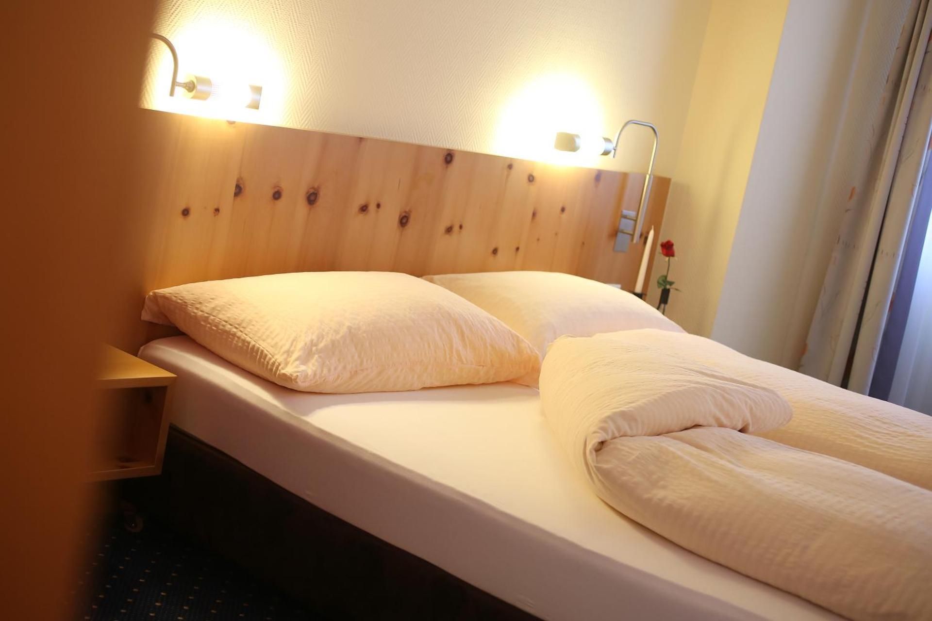 Ambiente Hotel Freieck Budget Double or Twin Room 2