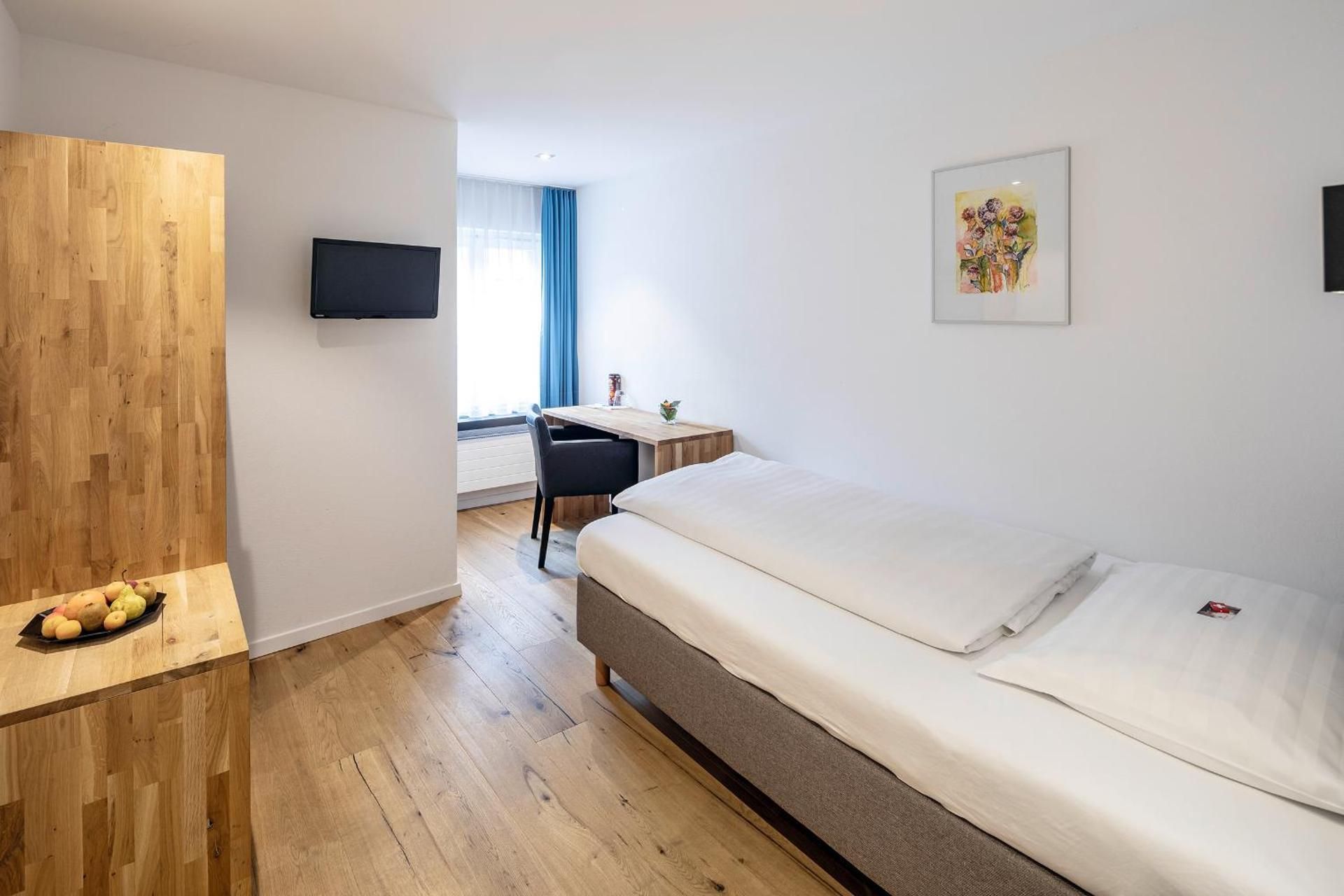 HotelChur.ch Budget Single Room
