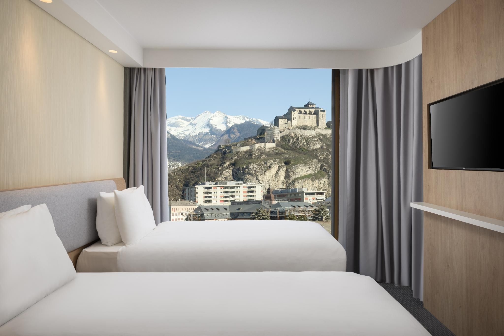 2 Single Standard Mountain View
