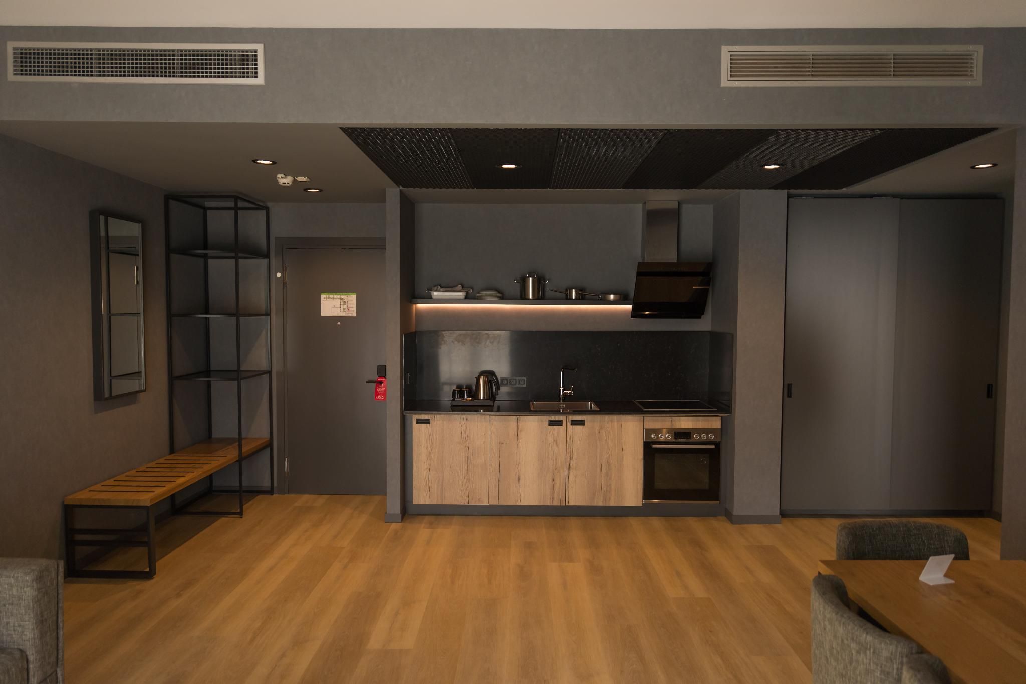 Long Stay Room