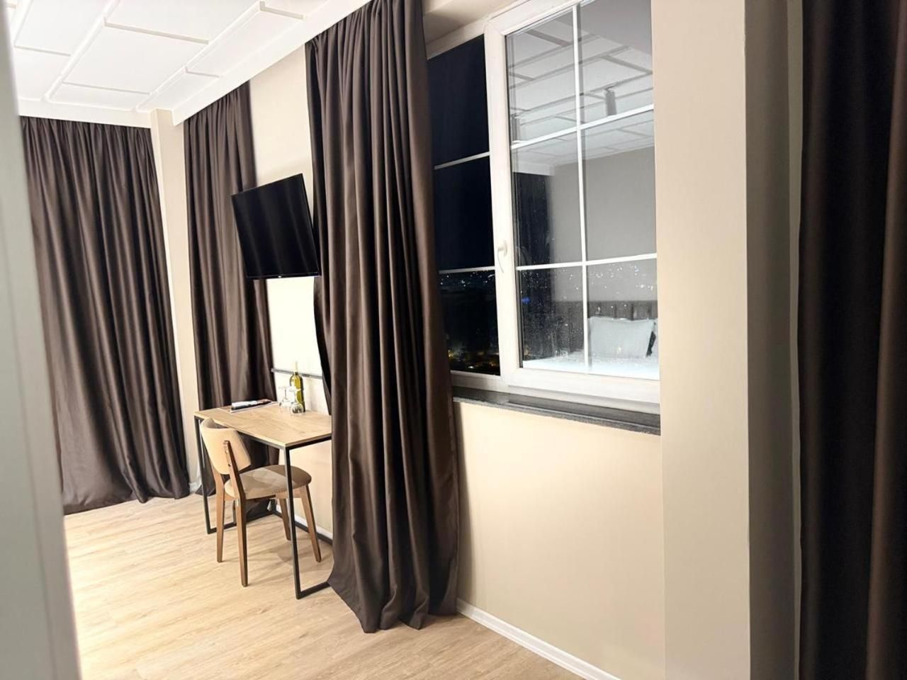 Double Room (1 Adult + 1 Child)