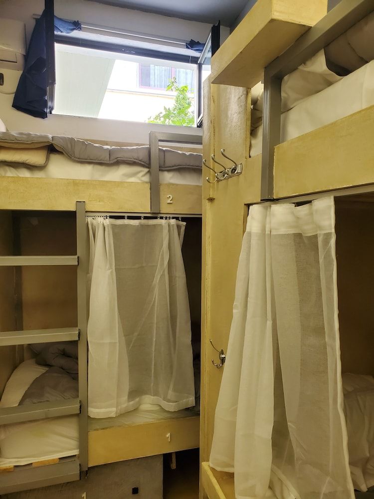 Wander Luxe Luxury Shared Dormitory, Non Smoking, Patio 3