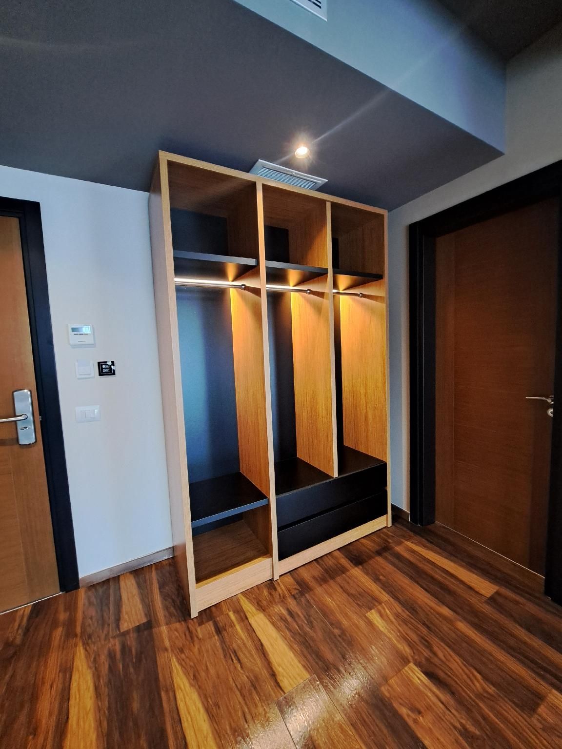 Suite with Air Conditioning