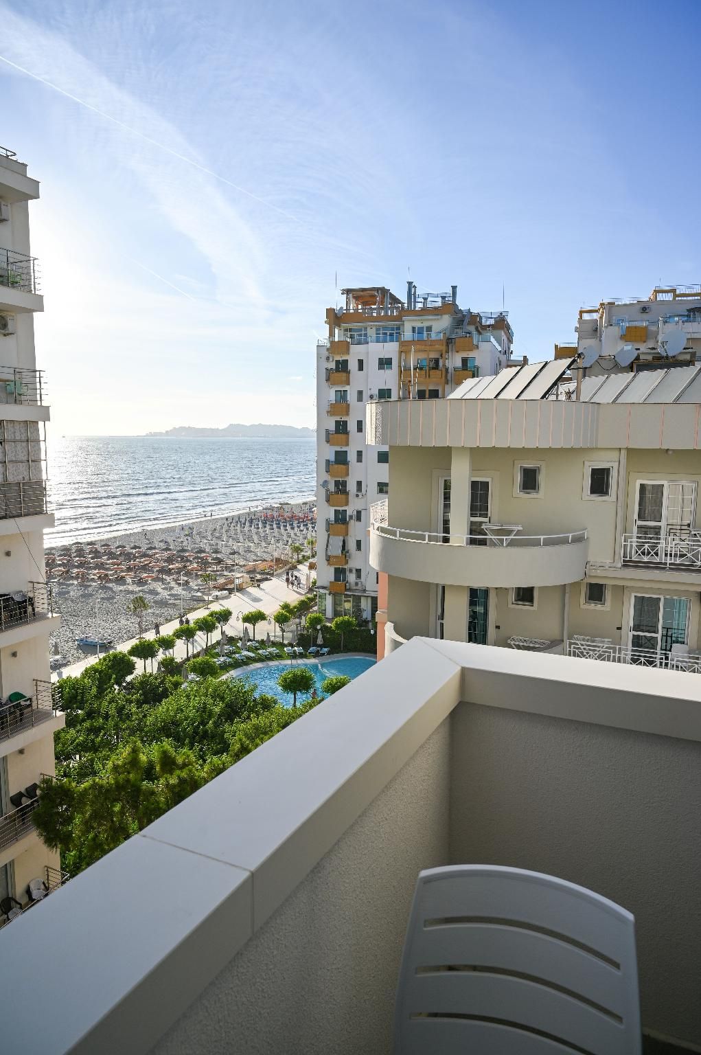 Adria Palace Hotel Superior Triple Room Sea View 2