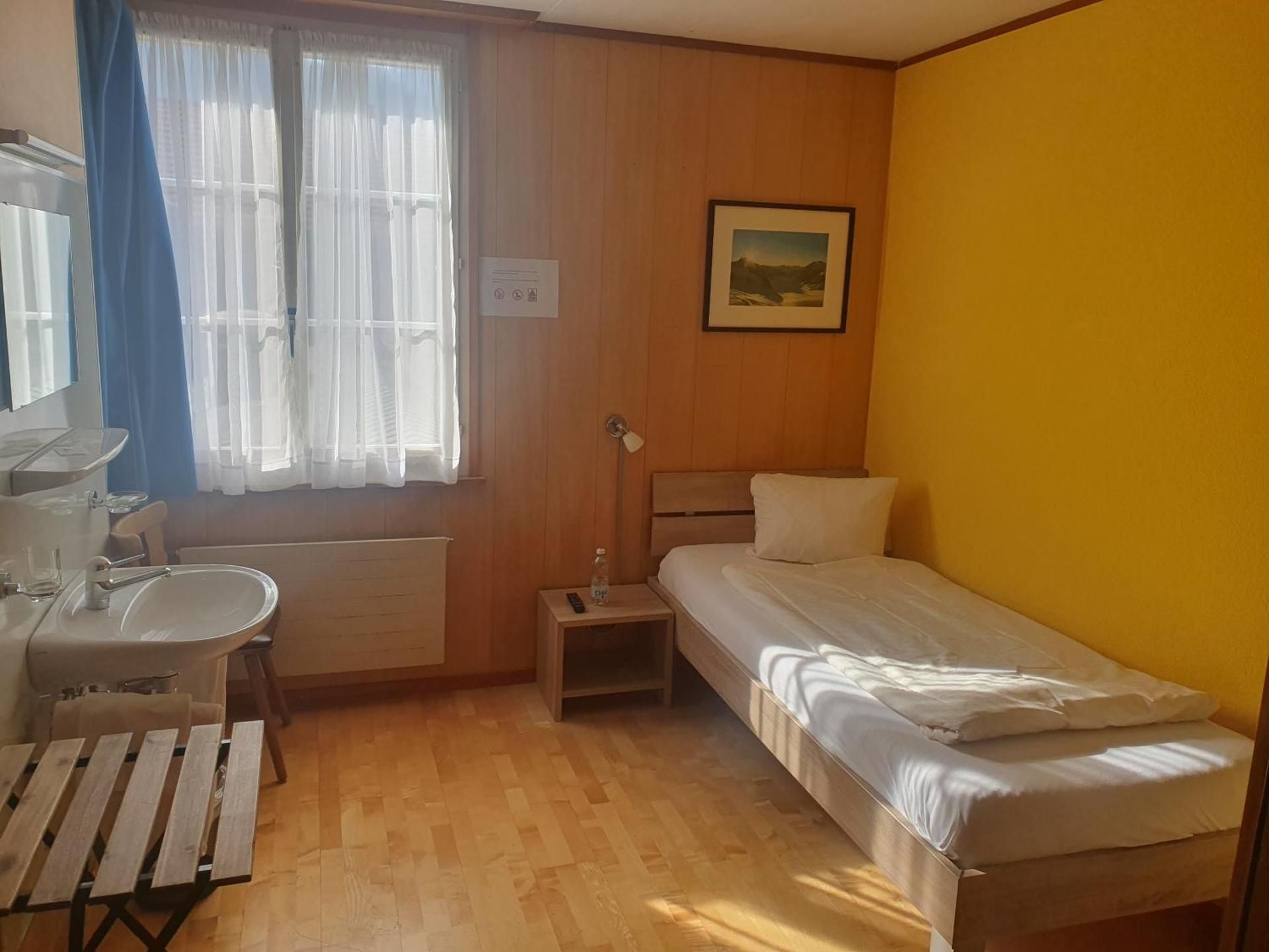 Single Room with Shared Bathroom