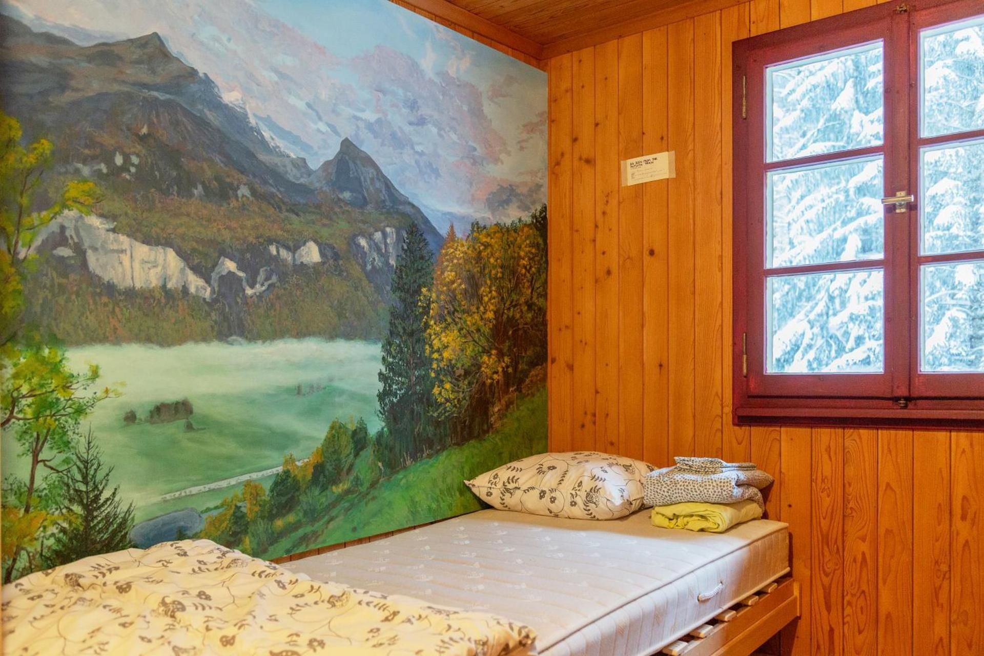 6-Bed Mixed Dormitory Room