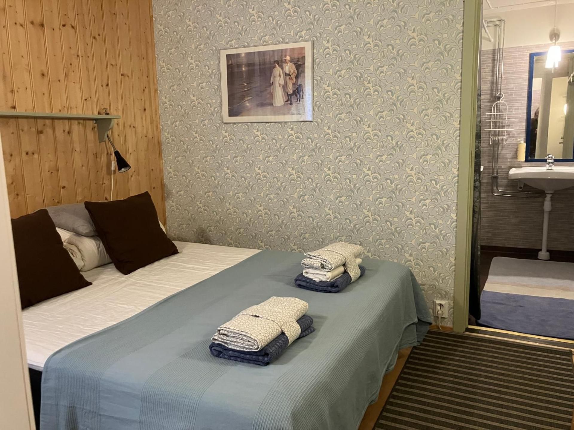 Twin Room with Private Bathroom