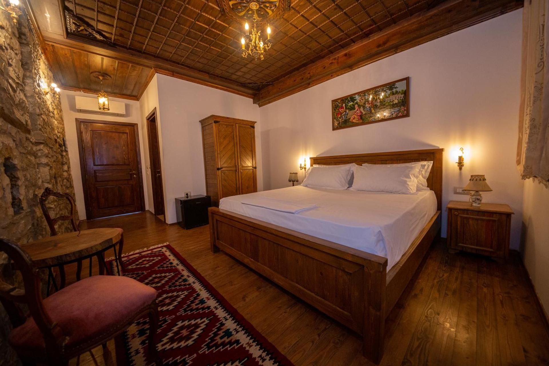 Superior Deluxe Double or Twin Room 