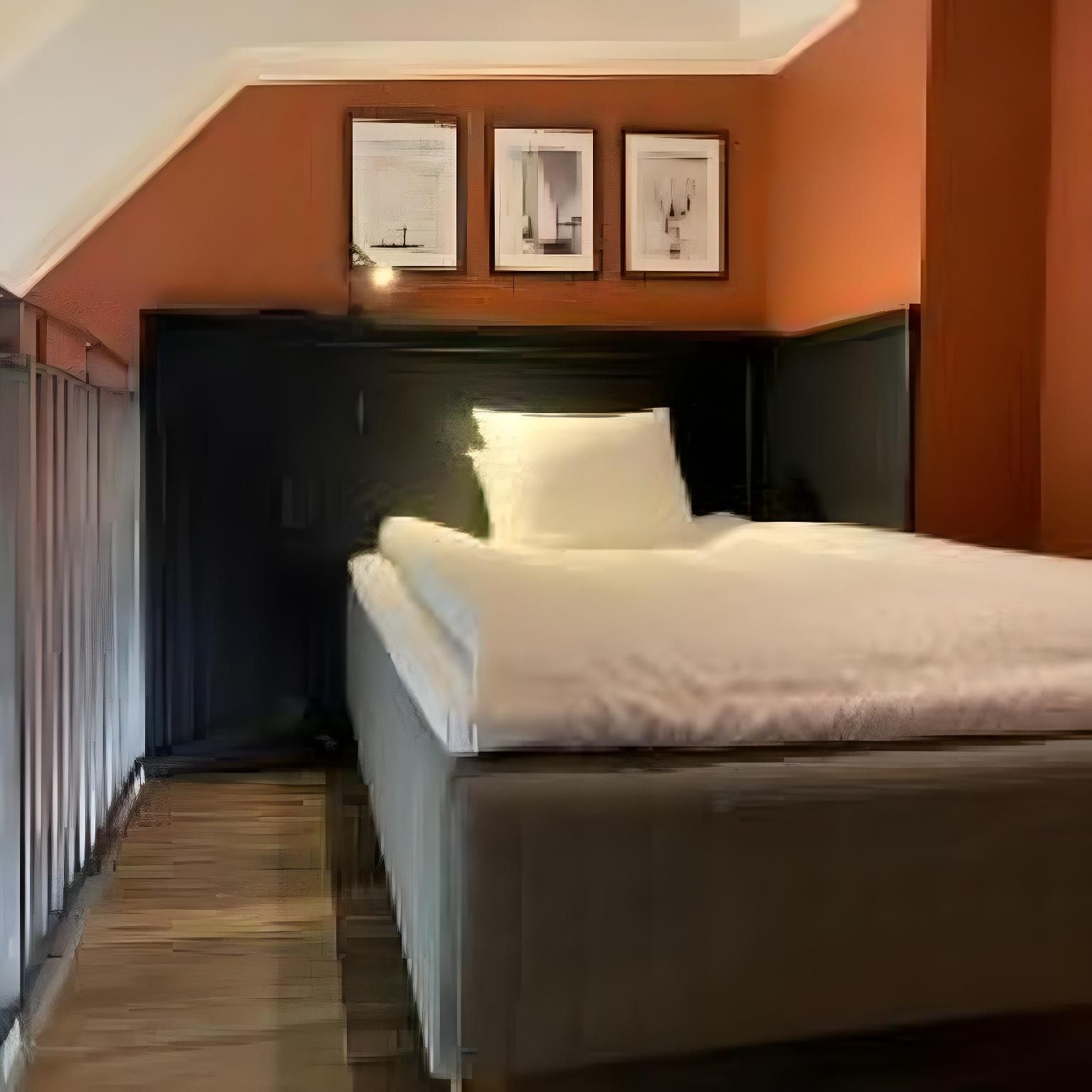 Single Room with Private Bathroom