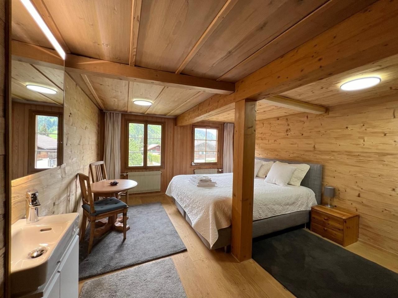 Double or Twin Room with Mountain View