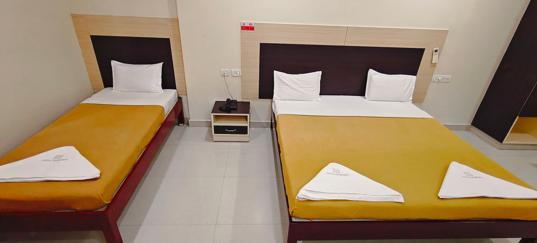 Hotel Diamond Deluxe Triple 5