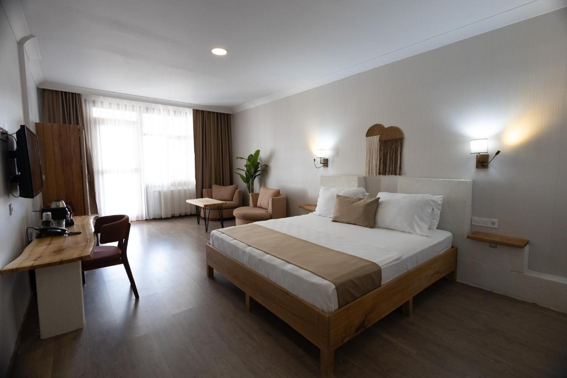 Deluxe Double Room with Balcony