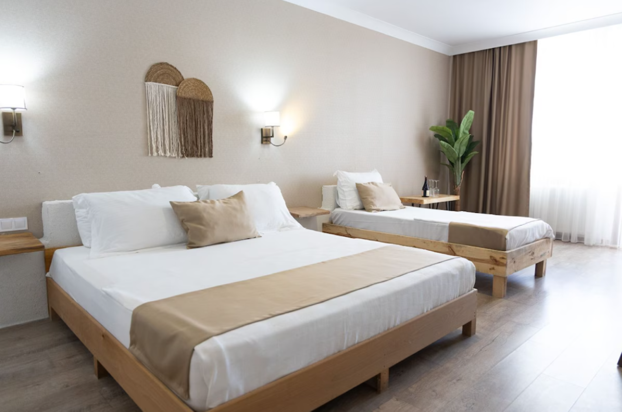 Triple Deluxe Pool View