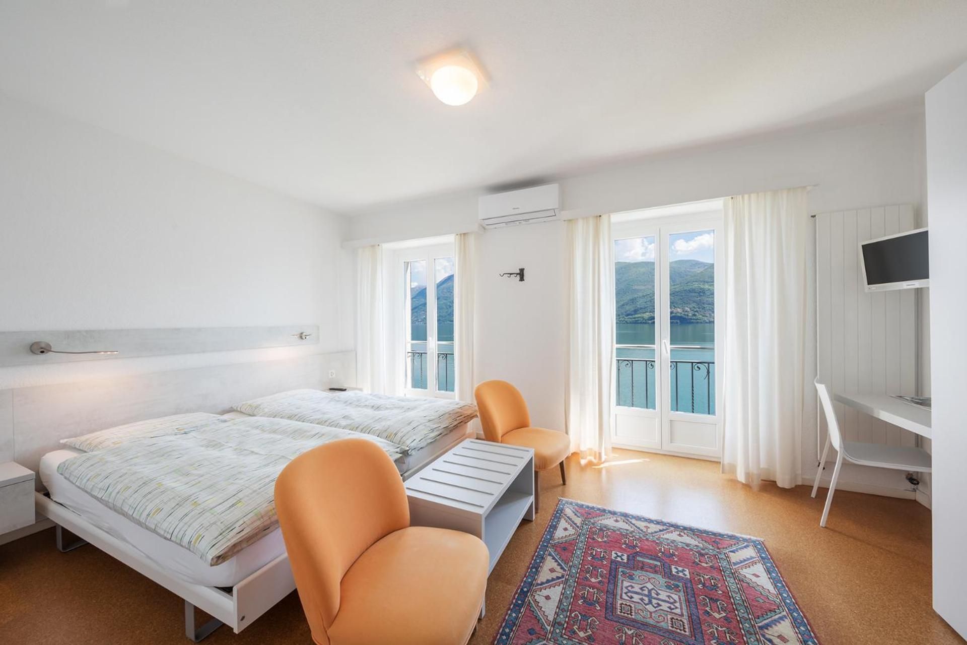 Double Room with Lake View