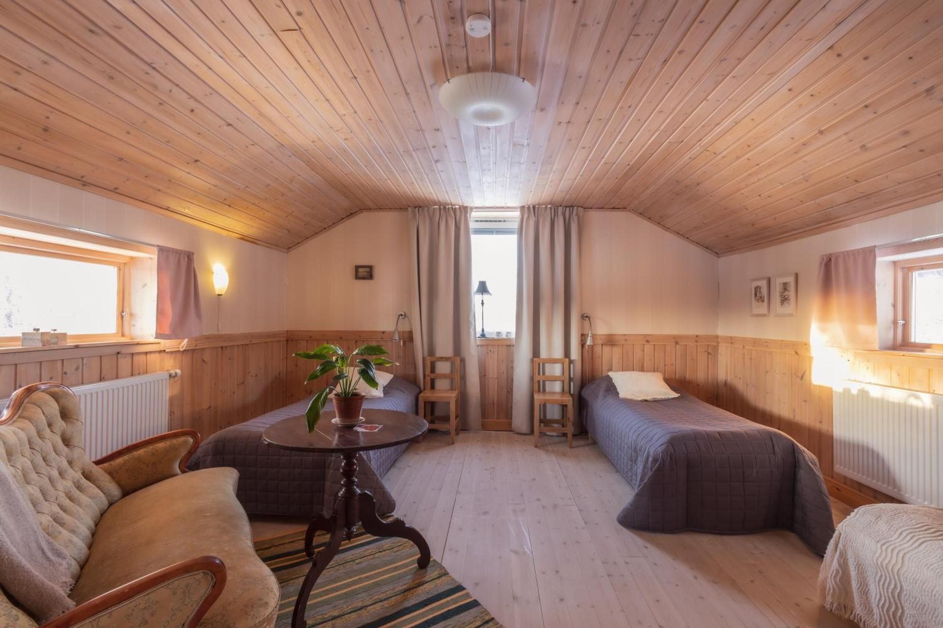 Large Double Room