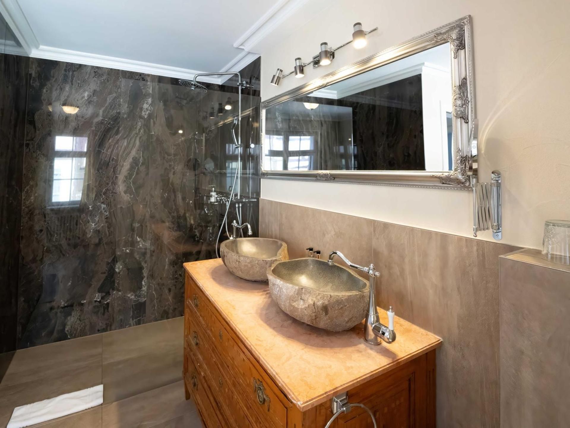 Double Room with Lake View