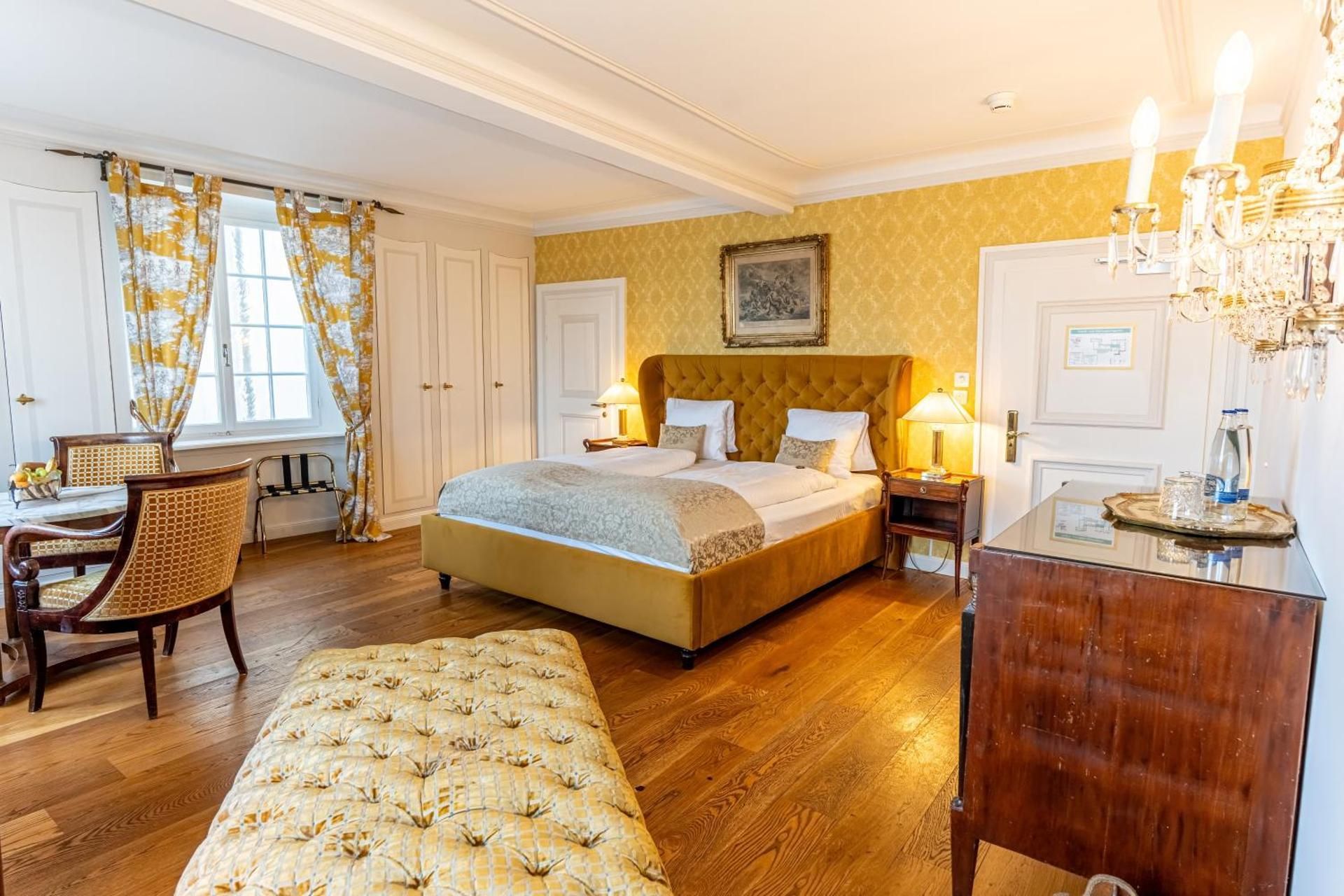 Deluxe Double Room with Lake View