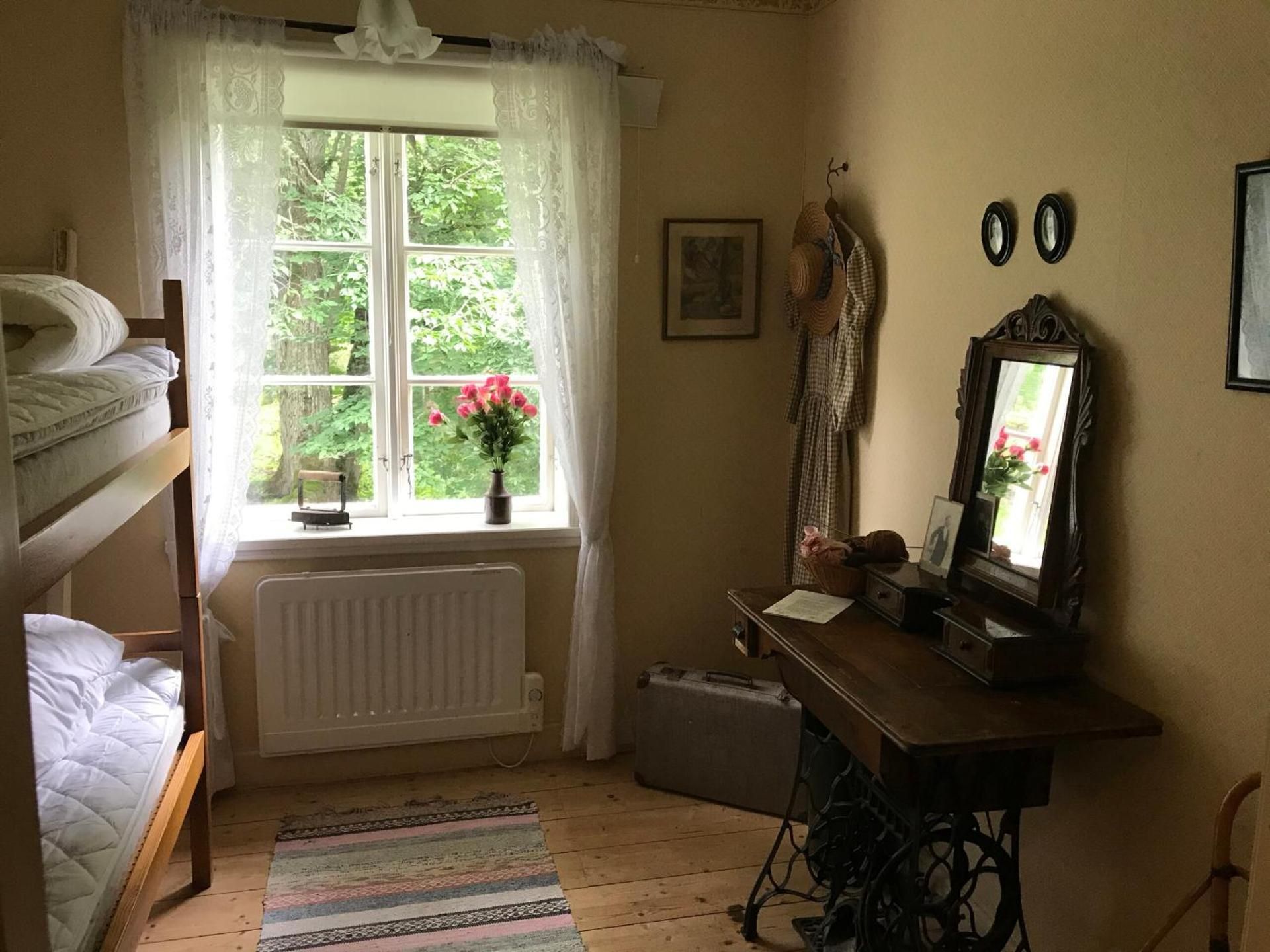 Small Twin Room