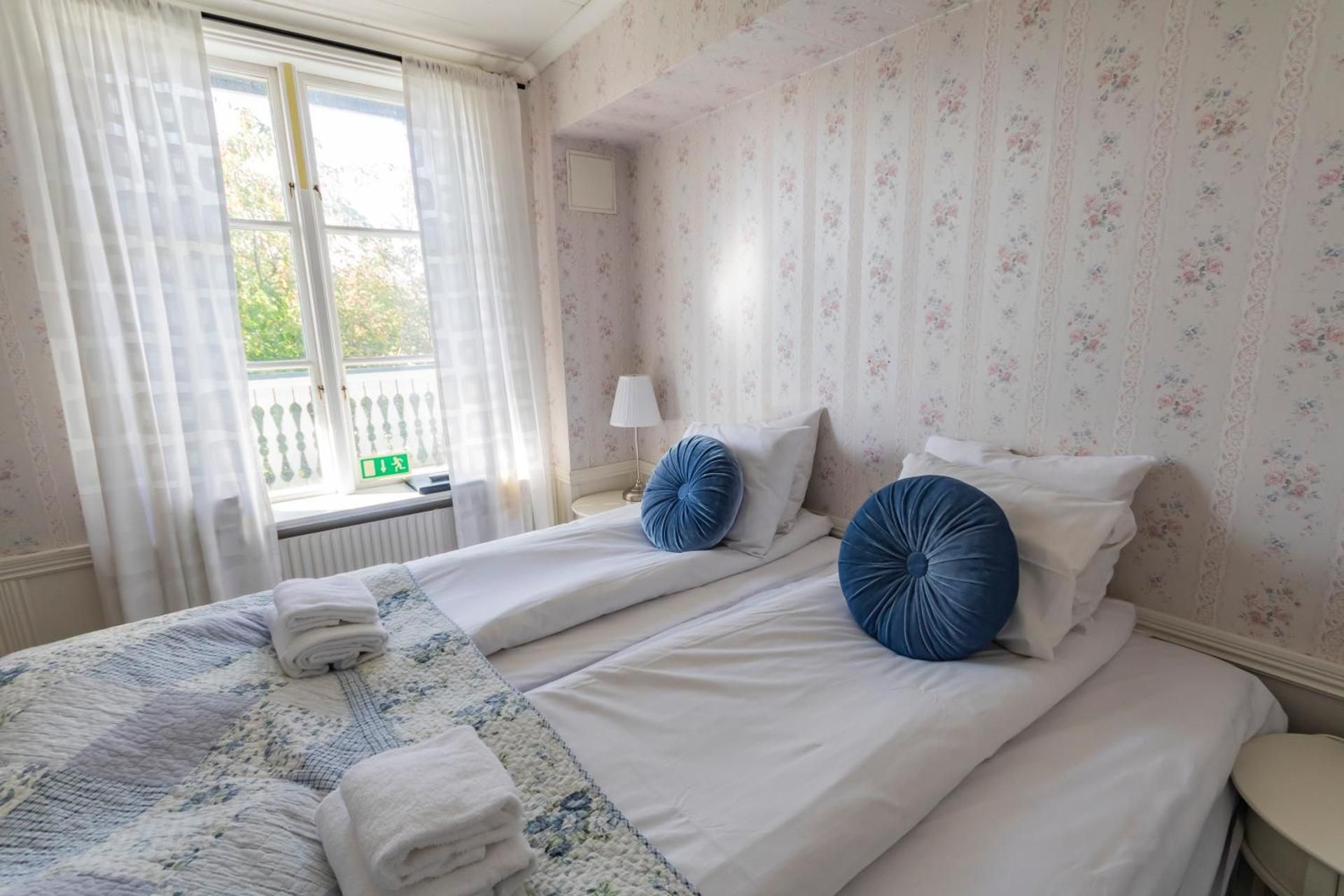 Standard Twin Room with Garden View